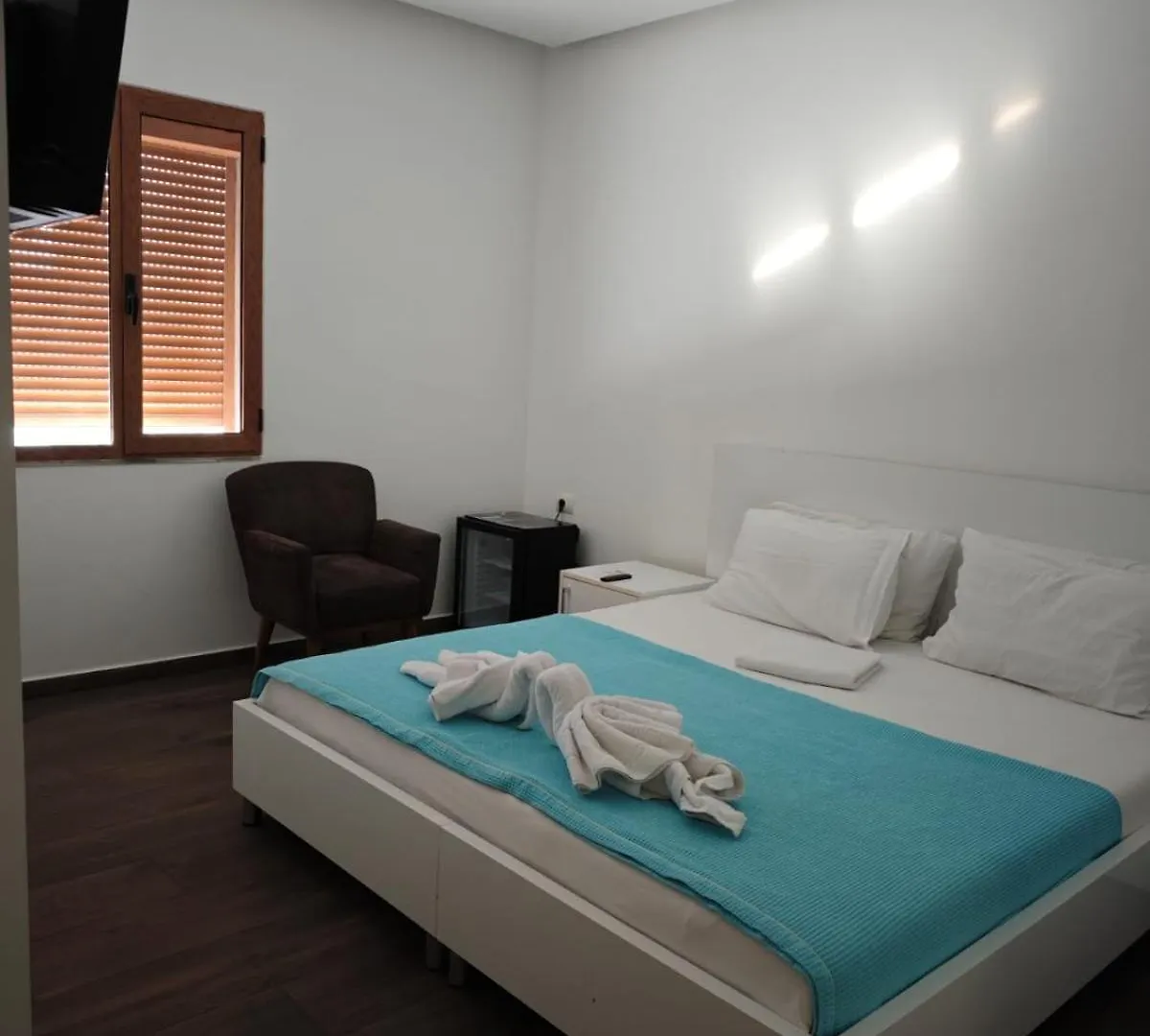 Hotel Boutique Patricia Tirana 0*,