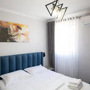 Tier Otel